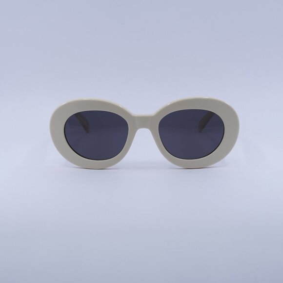 ?️ New Celine CL40312U TRIOMPHE 25A Sunglasses - Ivory White Frame, Grey Lenses main image 4